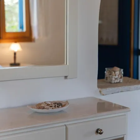 Maria's Village One Bedroom House 4